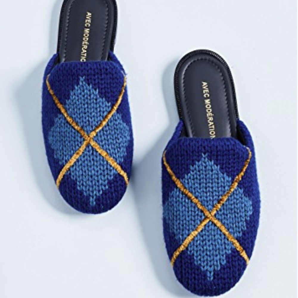 Avec Moderation Slip On Flats Shoes Womens Size 6 Mules Blue Argyle design